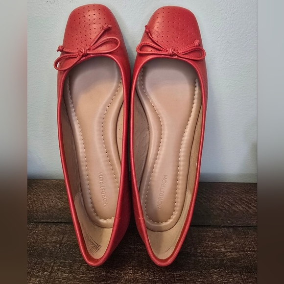 Nordstrom Ashton Perforated Red Ballet Flat Shoes Size 7.5 Square Toe Bow - Picture 8 of 9